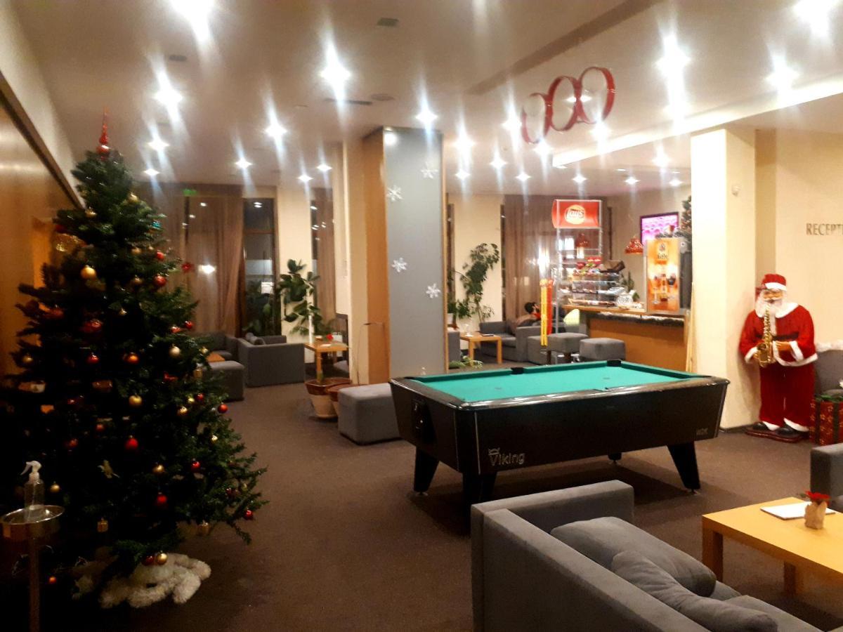 Enjoy Studios And Lovely Apartment Villa Park ボロヴェッツ エクステリア 写真