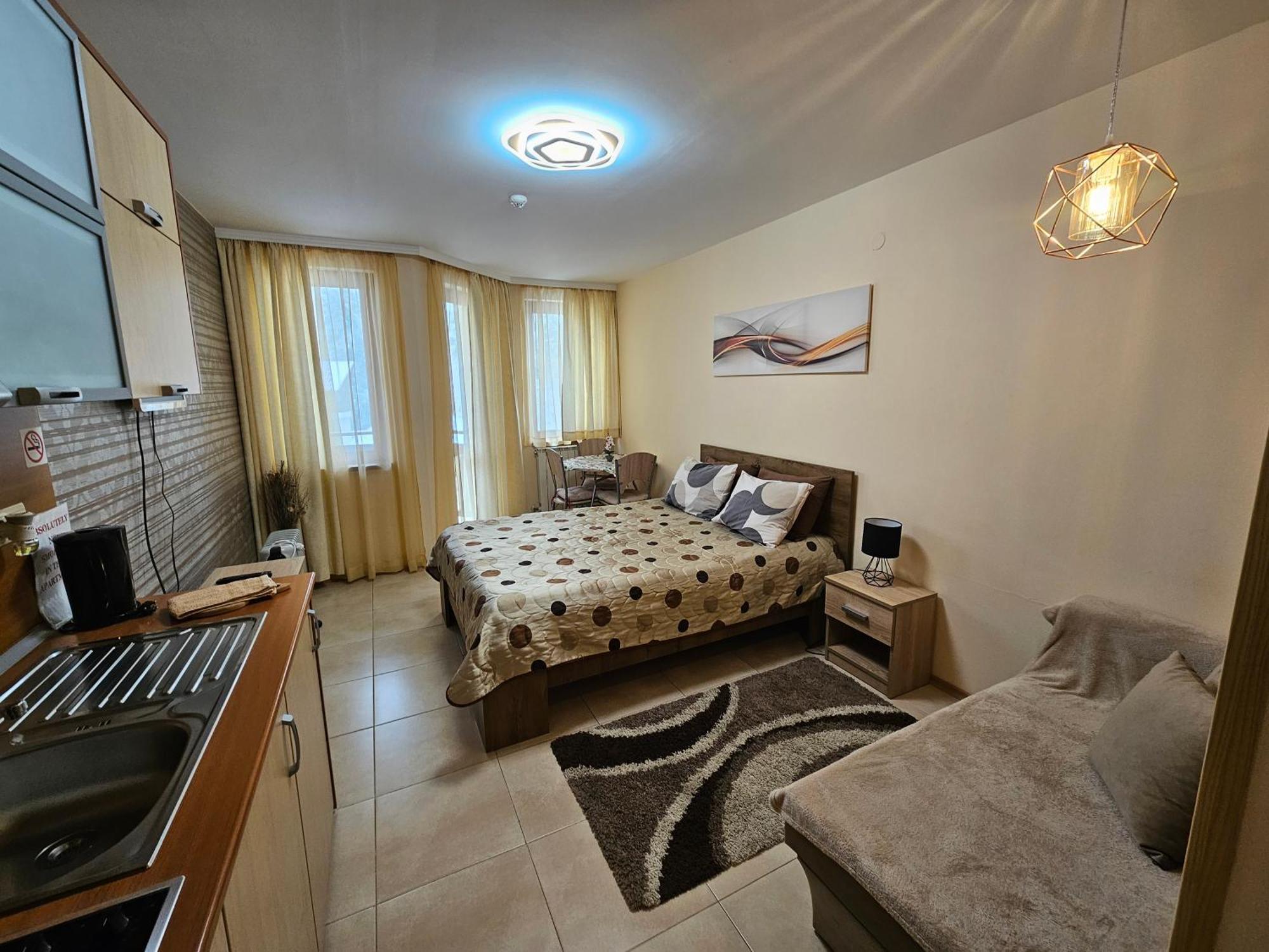 Enjoy Studios And Lovely Apartment Villa Park ボロヴェッツ エクステリア 写真