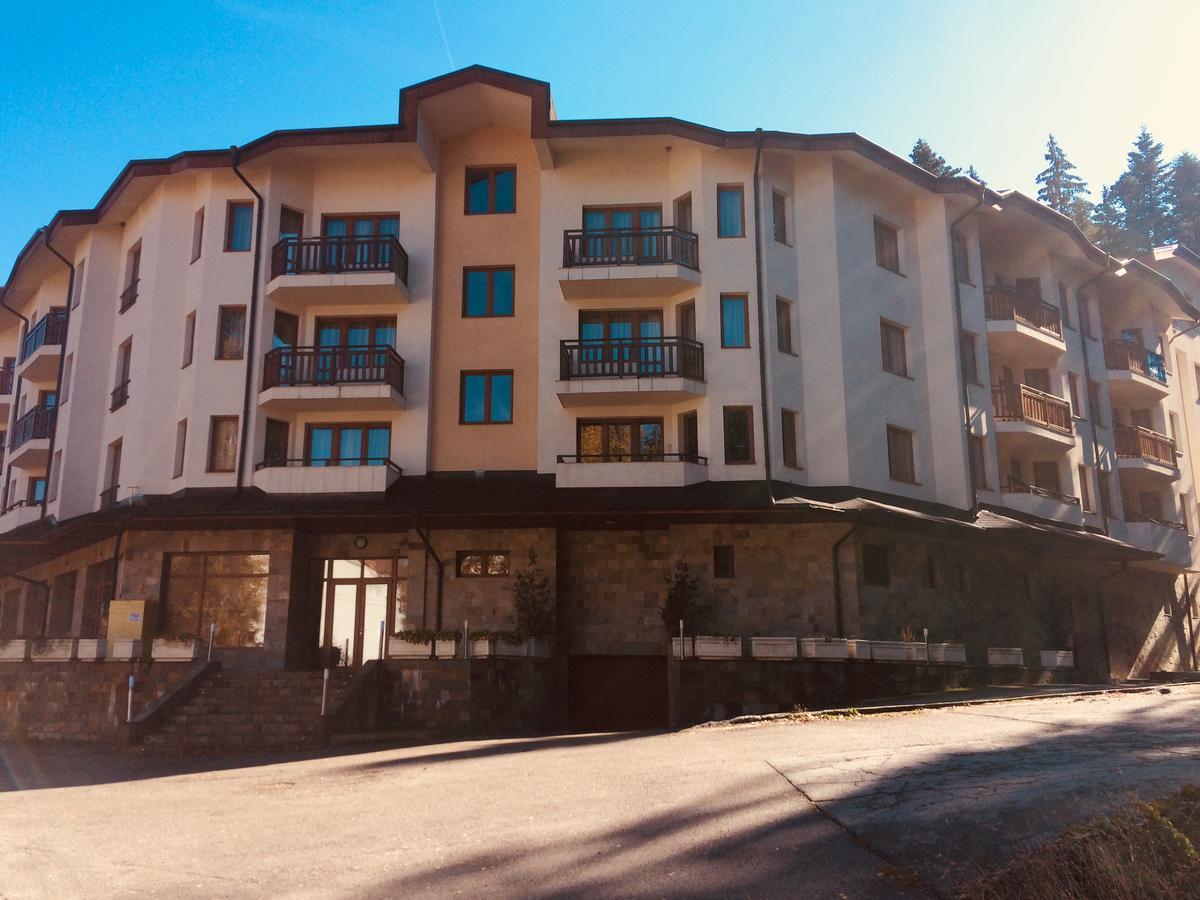 Enjoy Studios And Lovely Apartment Villa Park ボロヴェッツ エクステリア 写真